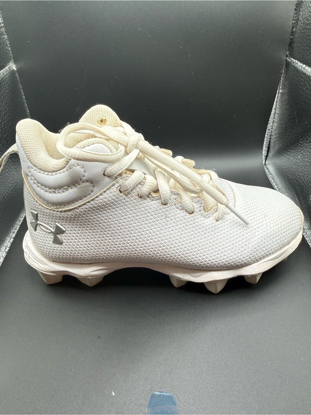 Under Armour Boy's Spotlight 3 Rubber Molded Football Cleats